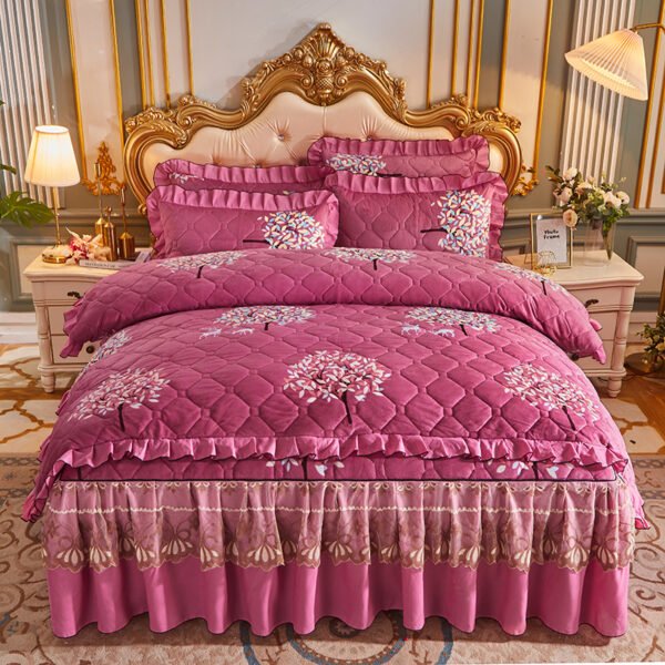 American style plant flower Velvet Winter Strawberry Printed Diamond Quilted Pink 4pcs Bedding Sets - Image 18