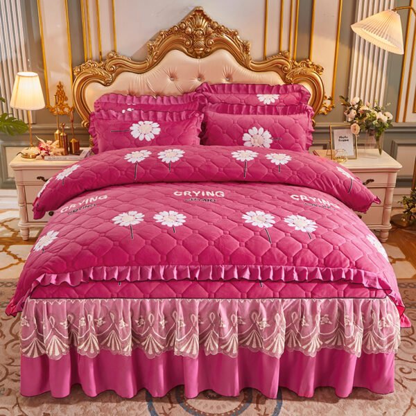 American style plant flower Velvet Winter Strawberry Printed Diamond Quilted Pink 4pcs Bedding Sets - Image 40